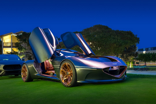 제네시스는 지난 22~26일(현지시간) 미국 캘리포니아 몬터레이에서 열린 럭셔리카 축제 '몬터레이 카 위크 2018'에 콘셉트카 '에센시아 콘셉트'와 'G70'을 전시했다고 28일 밝혔다. 현장에 전시된 에센시아  콘셉트. <제네시스 제공>